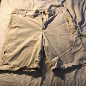 Columbia khaki shorts